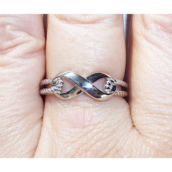 925 STERLING SILVER Dainty Infinity Ring - Picture 3 of 15